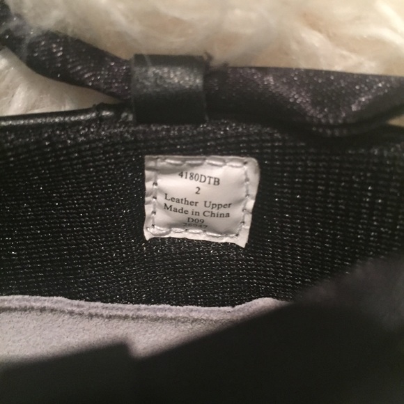 Designers Touch| lace up shoe - Picture 5 of 5